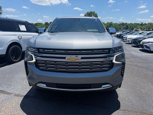 Used 2024 Chevrolet Tahoe Premier RWD image 3