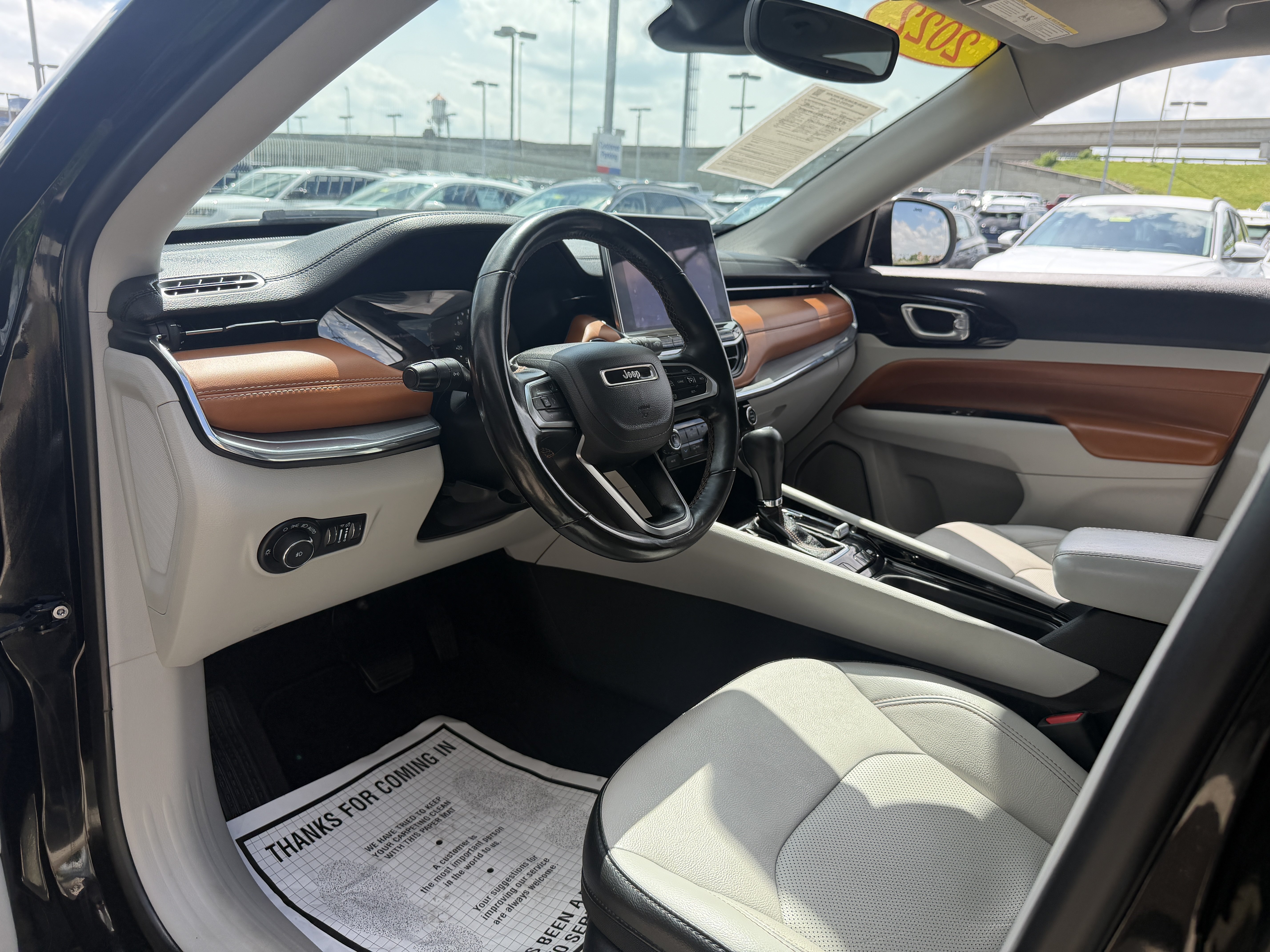Used 2022 Jeep Compass Limited AWD/4WD image 30