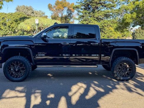 Used 2017 GMC Sierra 1500 Denali w/ Denali Ultimate Package image 6