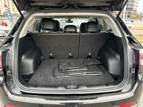 Used 2021 Jeep Compass Latitude image 11