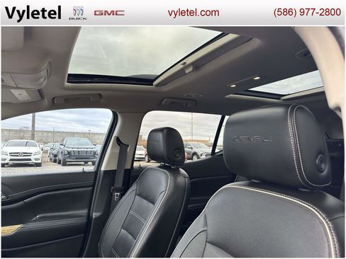 Used 2019 GMC Acadia Denali w/ Technology Package image 20
