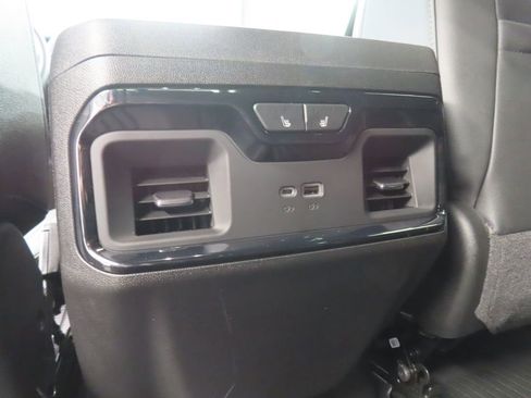 Used 2025 GMC Sierra 2500 AT4 w/ AT4 Premium Plus Package AWD/4WD image 14