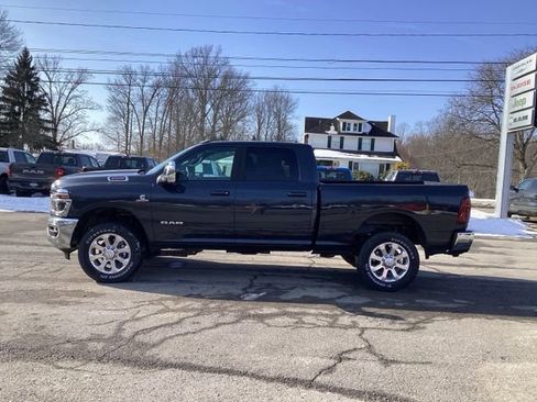 New 2026 RAM 2500 Laramie AWD/4WD image 4