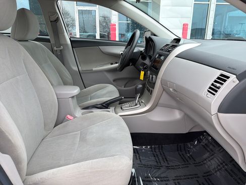 Used 2012 Toyota Corolla LE FWD image 23