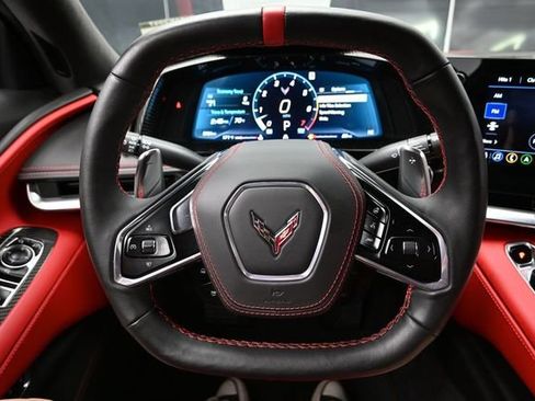 Used 2023 Chevrolet Corvette Stingray Premium Cpe w/ Z51 Performance Package RWD image 17