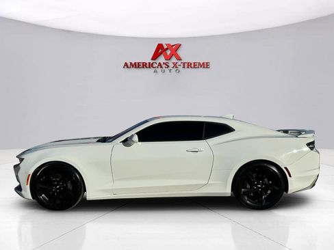 Used 2019 Chevrolet Camaro SS RWD image 2