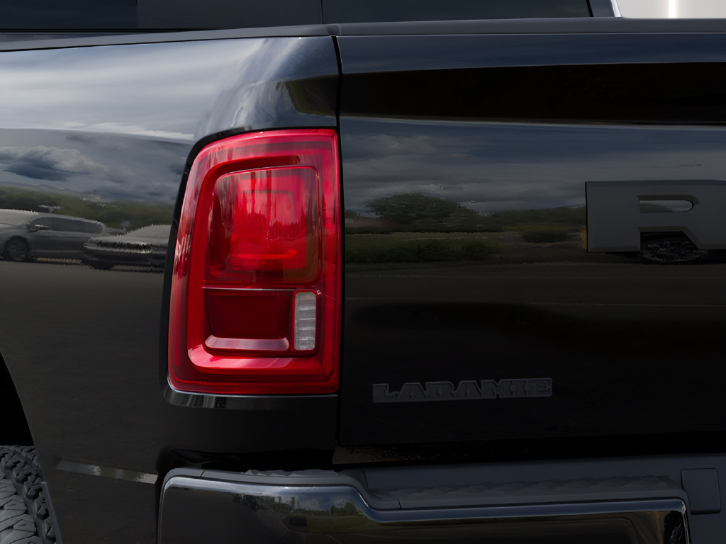 New 2027 RAM 3500 Laramie AWD/4WD image 10