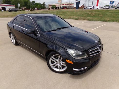 Used 2014 Mercedes-Benz C 300 4MATIC Sedan image 5