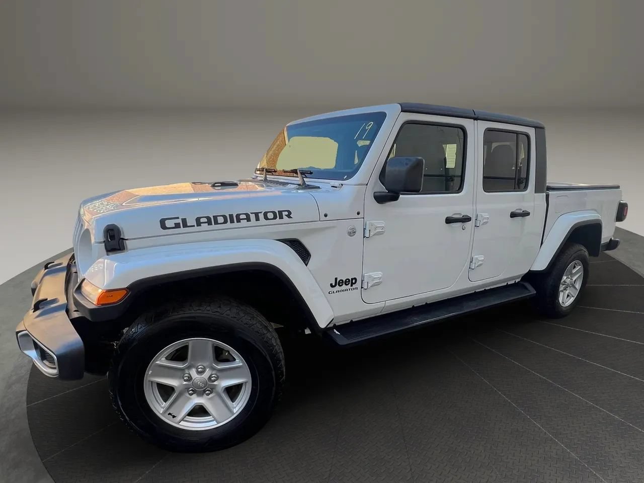 Used 2020 Jeep Gladiator Sport w/ Quick Order Package 24S AWD/4WD image 2