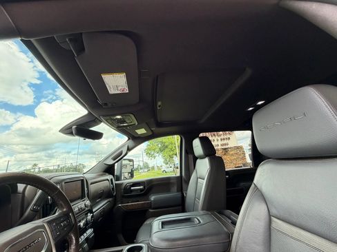 Used 2022 GMC Sierra 3500 Denali w/ Denali Ultimate Package AWD/4WD image 39
