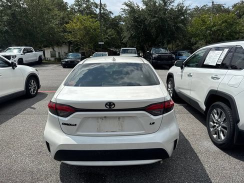 Used 2020 Toyota Corolla LE FWD image 5