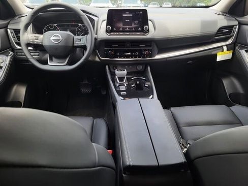 New 2025 Nissan Rogue SV w/ SV Premium Package image 20