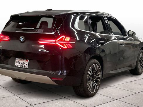Used 2025 BMW X3 xDrive30i w/ Premium Package image 15