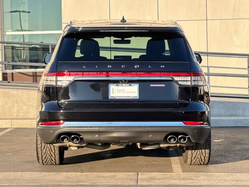 Certified 2022 Lincoln Aviator 2WD w/ Premium Package image 4