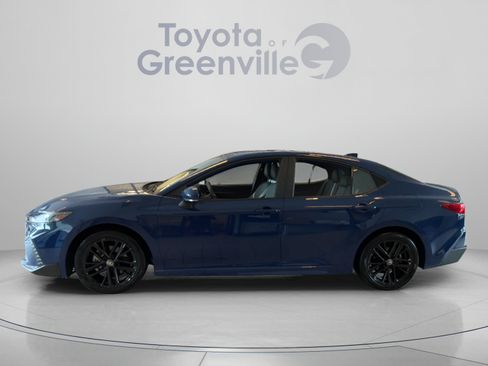 Certified 2025 Toyota Camry SE w/ Convenience Package AWD/4WD image 2
