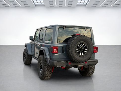 New 2025 Jeep Wrangler Unlimited Rubicon image 5