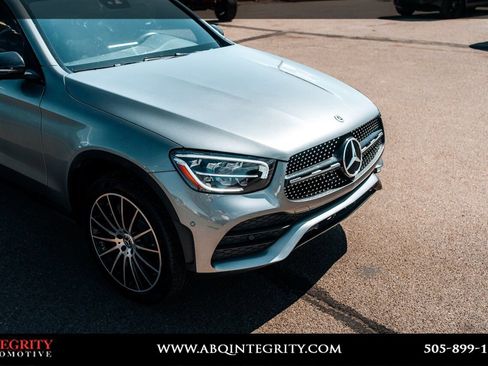 Used 2022 Mercedes-Benz GLC 300 4MATIC image 9
