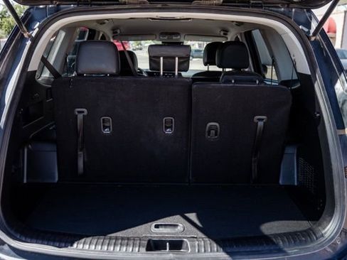 Used 2025 Kia Telluride LX FWD image 9