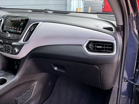 Used 2018 Chevrolet Equinox LT w/ Sun & Infotainment Package image 19