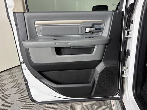 Used 2018 RAM 1500 Big Horn AWD/4WD image 43