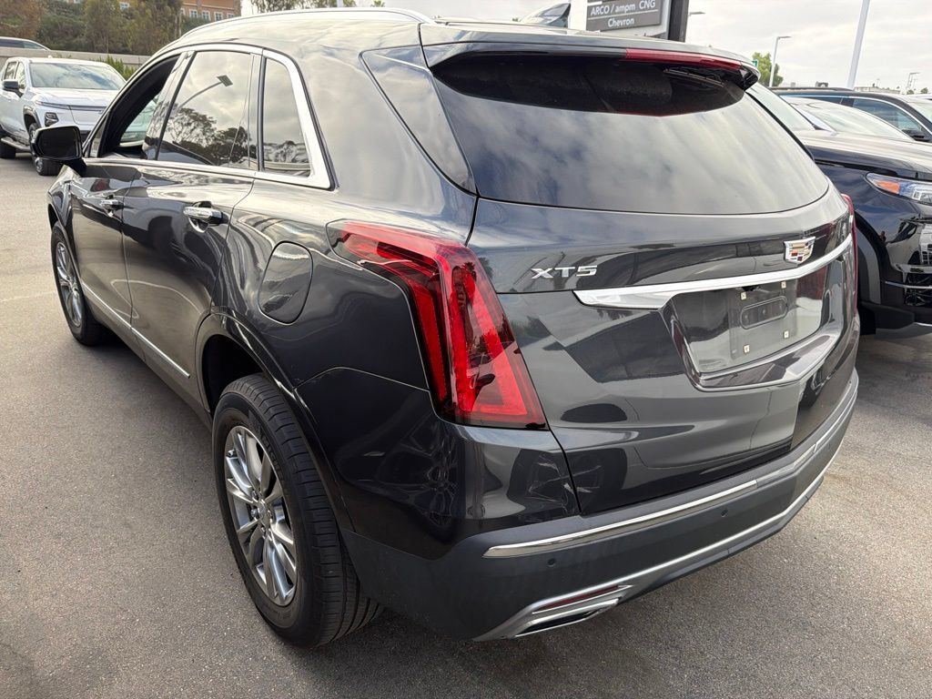 Used 2022 Cadillac XT5 Premium Luxury FWD image 7