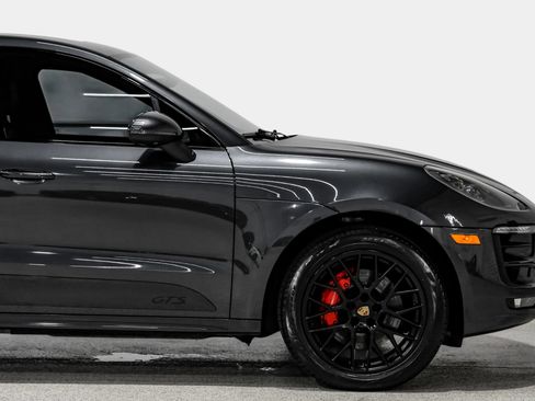 Used 2017 Porsche Macan GTS w/ Premium Package Plus AWD/4WD image 17