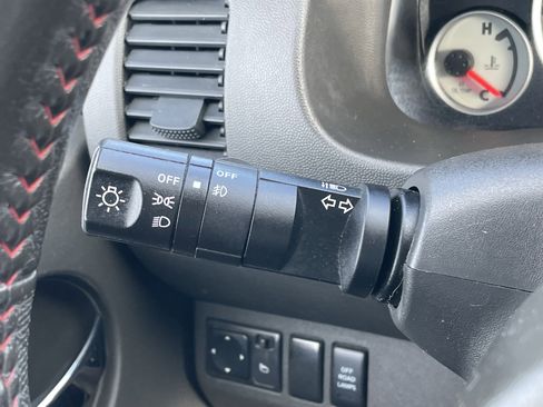 Used 2012 Nissan Xterra PRO-4X w/ Pro-4x Leather Pkg image 16