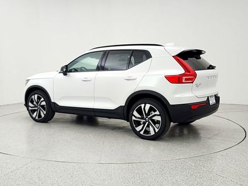 New 2026 Volvo XC40 B5 Ultra w/ Climate Package AWD/4WD image 7