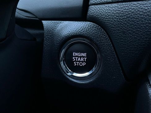 Used 2025 Toyota RAV4 XLE image 29