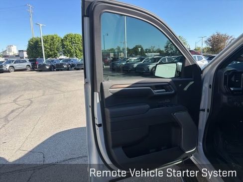 Used 2026 Chevrolet Silverado 1500 High Country w/ Technology Package AWD/4WD image 29