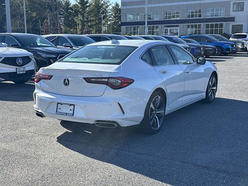 Certified 2025 Acura TLX w/ Technology Package image 4