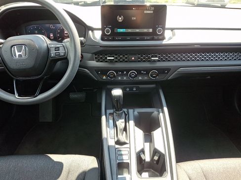 Certified 2023 Honda Accord EX image 15