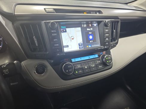 Used 2017 Toyota RAV4 Limited image 20