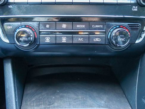 Used 2018 Kia Optima EX image 36