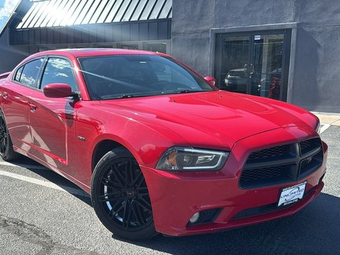 Used 2013 Dodge Charger R/T RWD image 1
