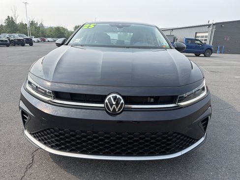 Used 2025 Volkswagen Jetta S FWD image 9