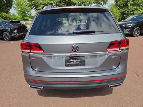Used 2022 Volkswagen Atlas SEL AWD/4WD image 4