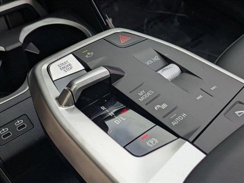 New 2025 BMW X1 xDrive28i w/ Technology Package image 14