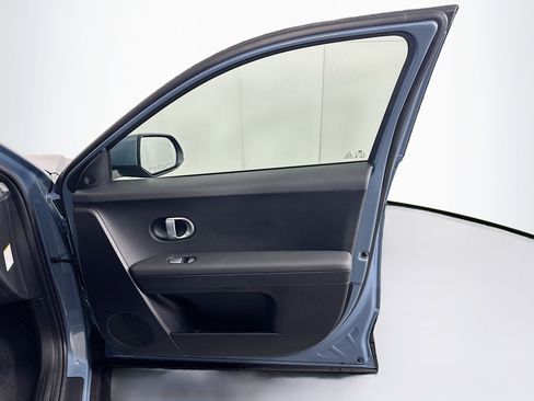 Used 2024 Hyundai Ioniq 5 SEL RWD image 32