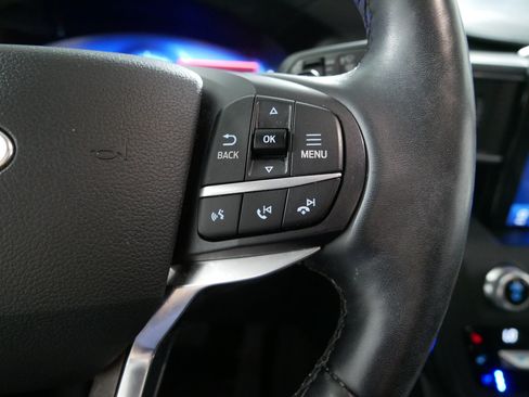 Used 2020 Ford Explorer Platinum w/ Premium Technology Package AWD/4WD image 28