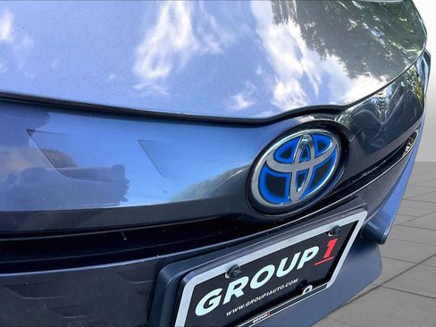 Used 2022 Toyota Prius Prime XLE FWD image 28
