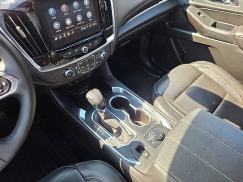 Used 2022 Chevrolet Traverse LT AWD/4WD image 27