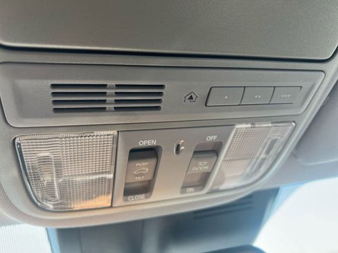 Used 2018 Honda CR-V EX-L image 28