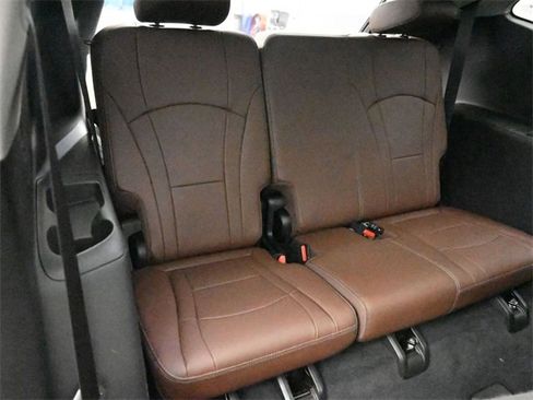 Used 2021 Buick Enclave Avenir w/ Avenir Technology Package image 29