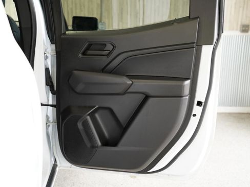 Used 2024 Chevrolet Colorado W/T image 34