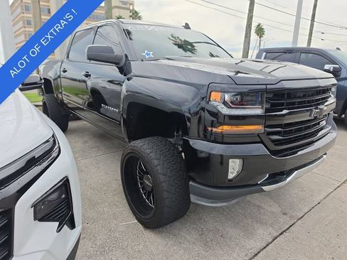 Used 2018 Chevrolet Silverado 1500 LT w/ All Star Edition AWD/4WD image 1