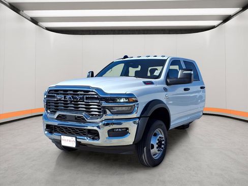 New 2026 RAM 4500 Tradesman w/ Chrome Appearance Group image 3