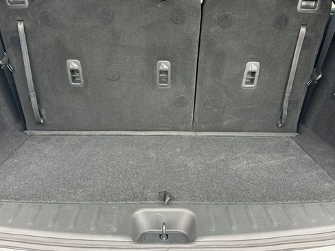 Used 2025 Nissan Pathfinder SL w/ Cargo Package image 17