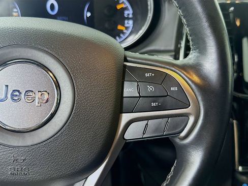 Used 2021 Jeep Grand Cherokee Overland image 24