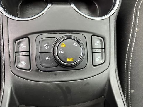 Used 2022 GMC Terrain SLE w/ Driver Convenience Package image 33